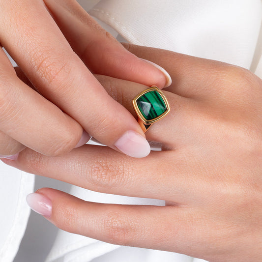 Melano Vivid Boxy Gem Pedra