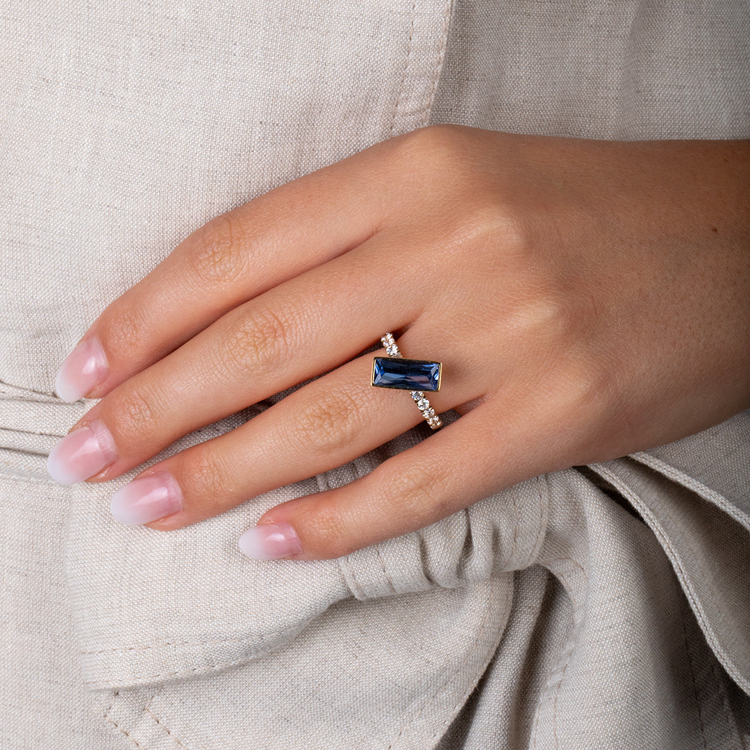 Melano Twisted Crystal Anel